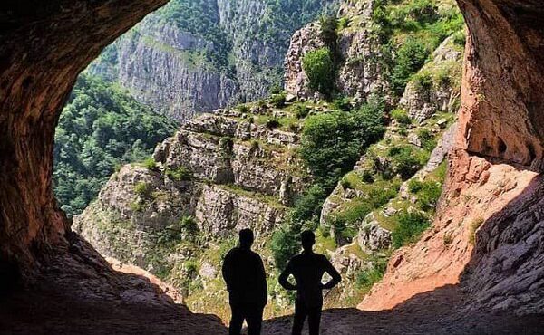 بایدها و نبایدهای اجرای یک طرح گردشگری در غار «رشی» رودبار | فعلا مدیران تکذیب می‌کنند!