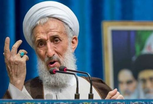 امام جمعه تهران: مسئولان اشتباهاتی کردند؛ اما امام و رهبری اشتباه نکردند چون تقوا دارند