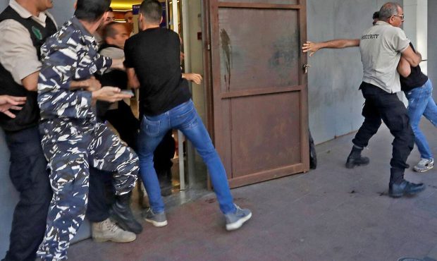 همکاری پلیس لبنان برای دزدی از بانک‌ها!