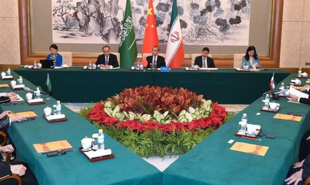 وال استریت ژورنال: چین قصد برگزاری نشستی با حضور ایران و کشورهای عربی خلیج فارس را دارد