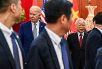 نیویورک تایمز بررسی کرد؛ در پی افزایش جاه‌طلبی‌های چین، بایدن روابط عمیق‌تری با ویتنام برقرار می‌کند