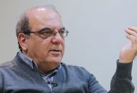 عباس عبدی: دنبال فشار بیشتر به دانشگاه‌ها نباشید که دینداری از آن بیرون نخواهد آمد