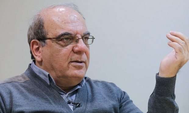 عباس عبدی: دنبال فشار بیشتر به دانشگاه‌ها نباشید که دینداری از آن بیرون نخواهد آمد
