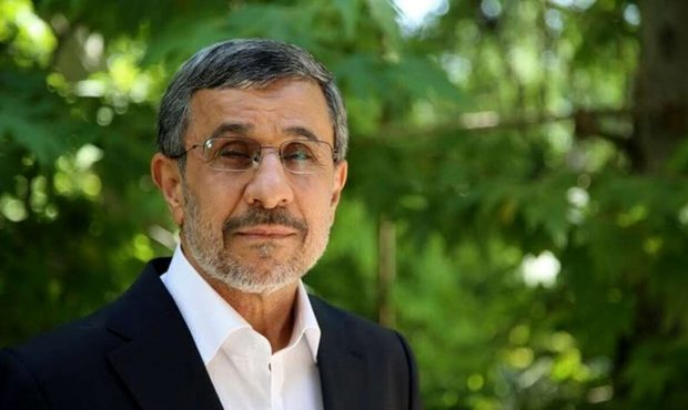 کیهان: احمدی‌نژاد اگر در مسیر ارتجاع بماند به انحطاط کشیده می‌شود