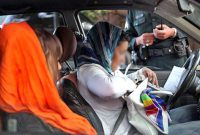 روزنامه جوان: دولت موظف است حجاب را الزامی کند، در غیر این صورت مشروعیت ندارد