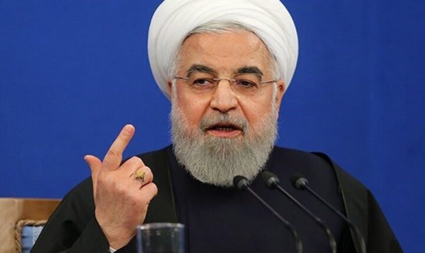 روحانی: می‌گویند کشور را به جوانان حزب‌اللهی بدهیم؛ آن‌ها مگر چند میلیون نفر هستند؟ خب بقیه چه کار کنند؟ / اقلیتی آمده‌اند و با شعار همه مناصب را گرفته‌اند؛ کشور متعلق به همه ماست نه هیچ گروه و جناح و حزب خاصی