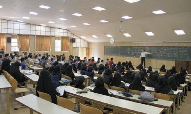 رئیس دانشگاه شهید بهشتی در مورد ورود حراست به کلاس درس برای تذکر حجاب: به احساس مسئولیت بیش از حد یکی از افراد حراست مربوط بود / آن فرد غرضی نداشته؛ احساس کرده باید تذکر بدهد