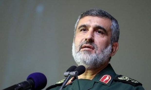 سردار حاجی زاده: آمریکا در یک شب ۳ بار با ایران مکاتبه کرد، با زبان تمنا و خواهش نه تهدید