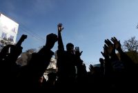 کیهان: چرا در هیچ تجمعی از براندازان، کسی عملیات انتحاری نمی‌کند؟