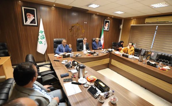 رئیس کمیسیون برنامه بودجه و امور حقوقی شورای شهر تاکید کرد : تاکید بر تثبیت و عدم افزایش نرخ تعرفه ها و عوارض نوسازی‌ شهر رشت برای سال آتی