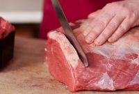 ۵ عامل مؤثر در نابسامانی بازار گوشت قرمز/ چرا با کاهش قیمت دام زنده گوشت ارزان نشد‌