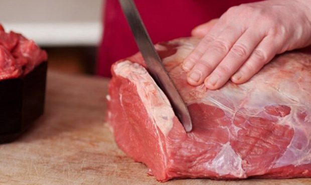 ۵ عامل مؤثر در نابسامانی بازار گوشت قرمز/ چرا با کاهش قیمت دام زنده گوشت ارزان نشد‌