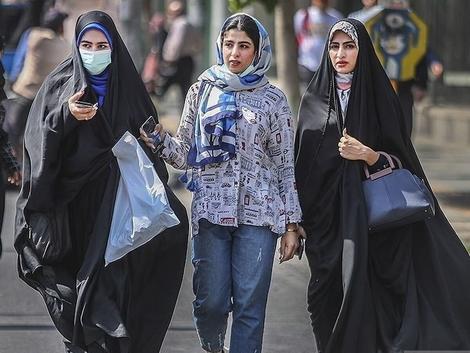 روزنامه جوان : حجاب فساد را پنهان می کند و همین کافی است