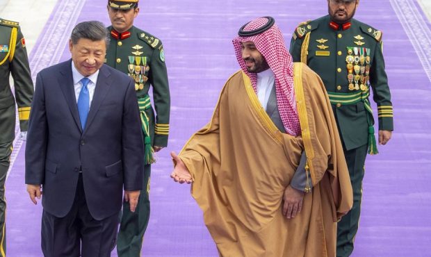 رقابت پیچیده چین و آمریکا در کشورهای حوزه خلیج فارس